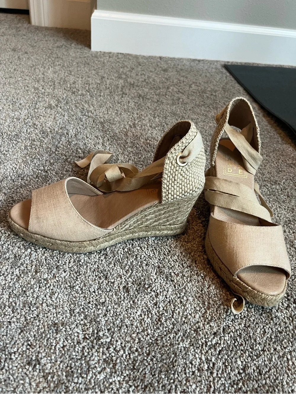 Tan Espadrille Wedge Sandals w/ Ankle Tie - Custom Peruvian Boutique Made. Sz 36